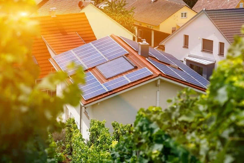 Impanto fotovoltaico installato sul tetto di un'abitazione
